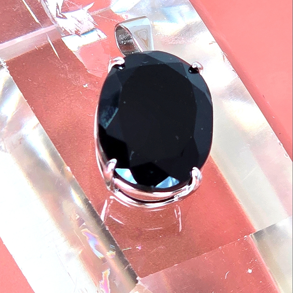 925 Sterling Silver Pendant with Natural Black Spinel.